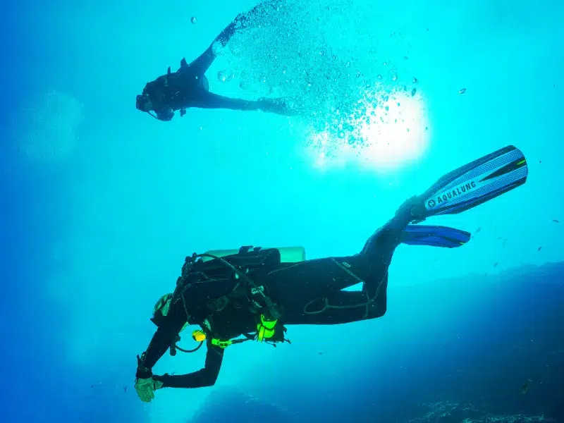 scuba diving crystal water